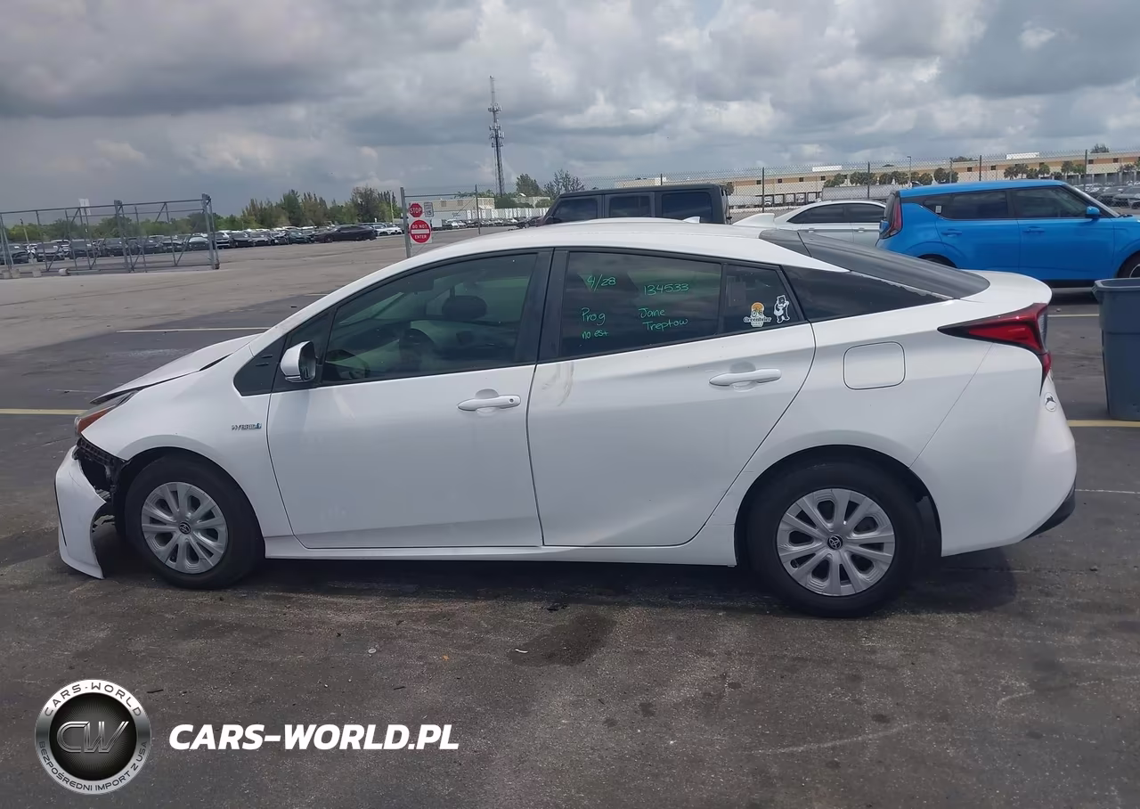 2019 Toyota Prius L Eco VIN:JTDKARFU1K3072119 - 14
