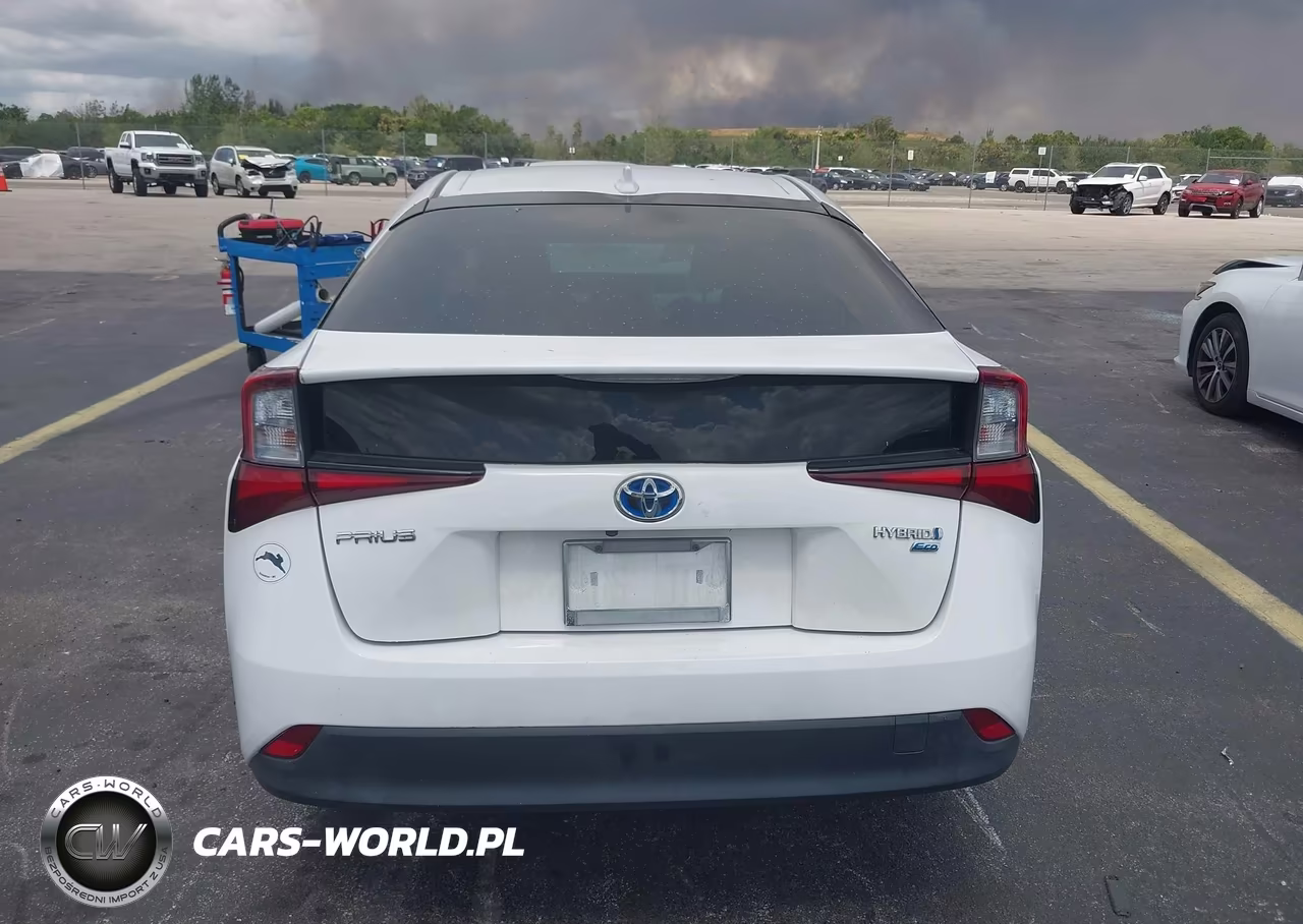 2019 Toyota Prius L Eco VIN:JTDKARFU1K3072119 - 16