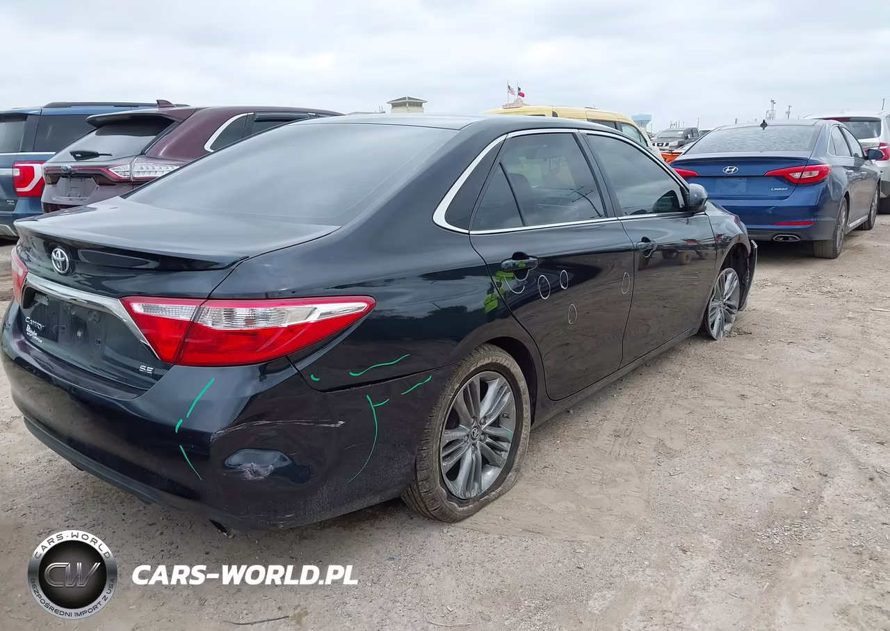 2015 Toyota Camry Se VIN:4T1BF1FK1FU096708 - 4