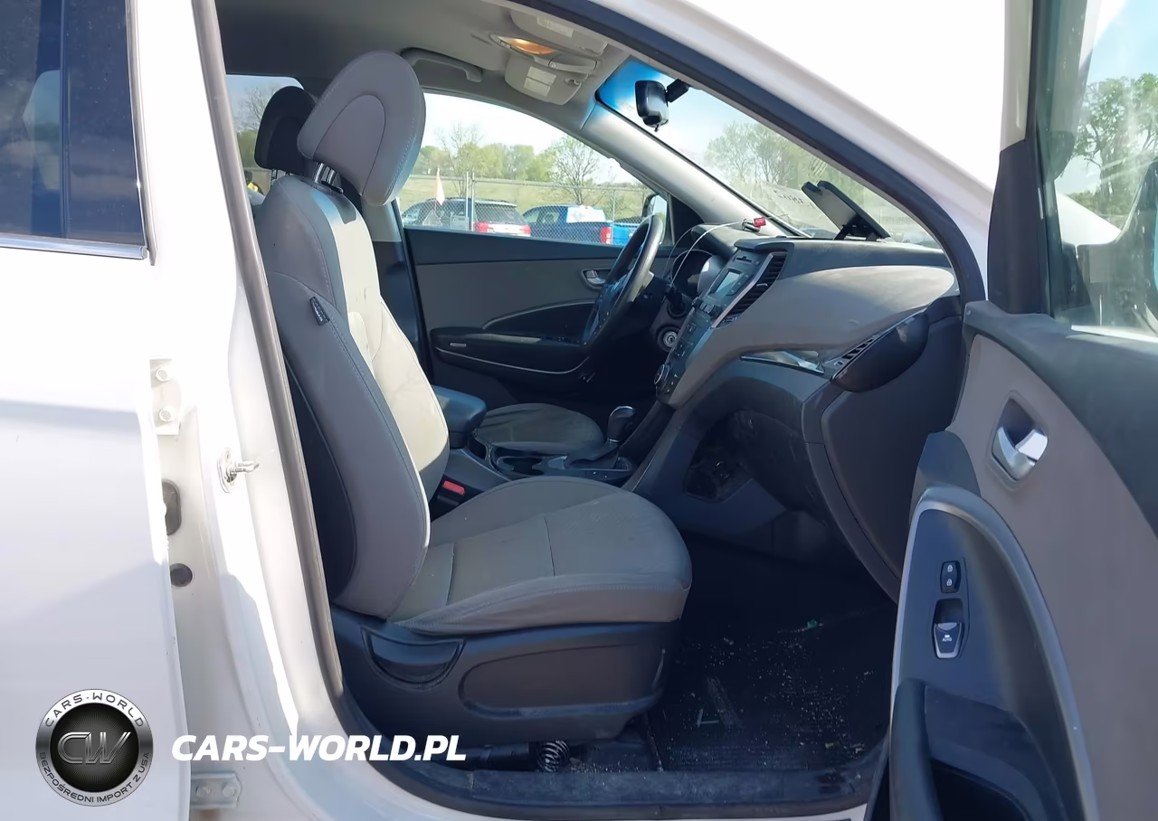 2016 Hyundai Santa Fe Se VIN:KM8SM4HF4GU155713 - 5