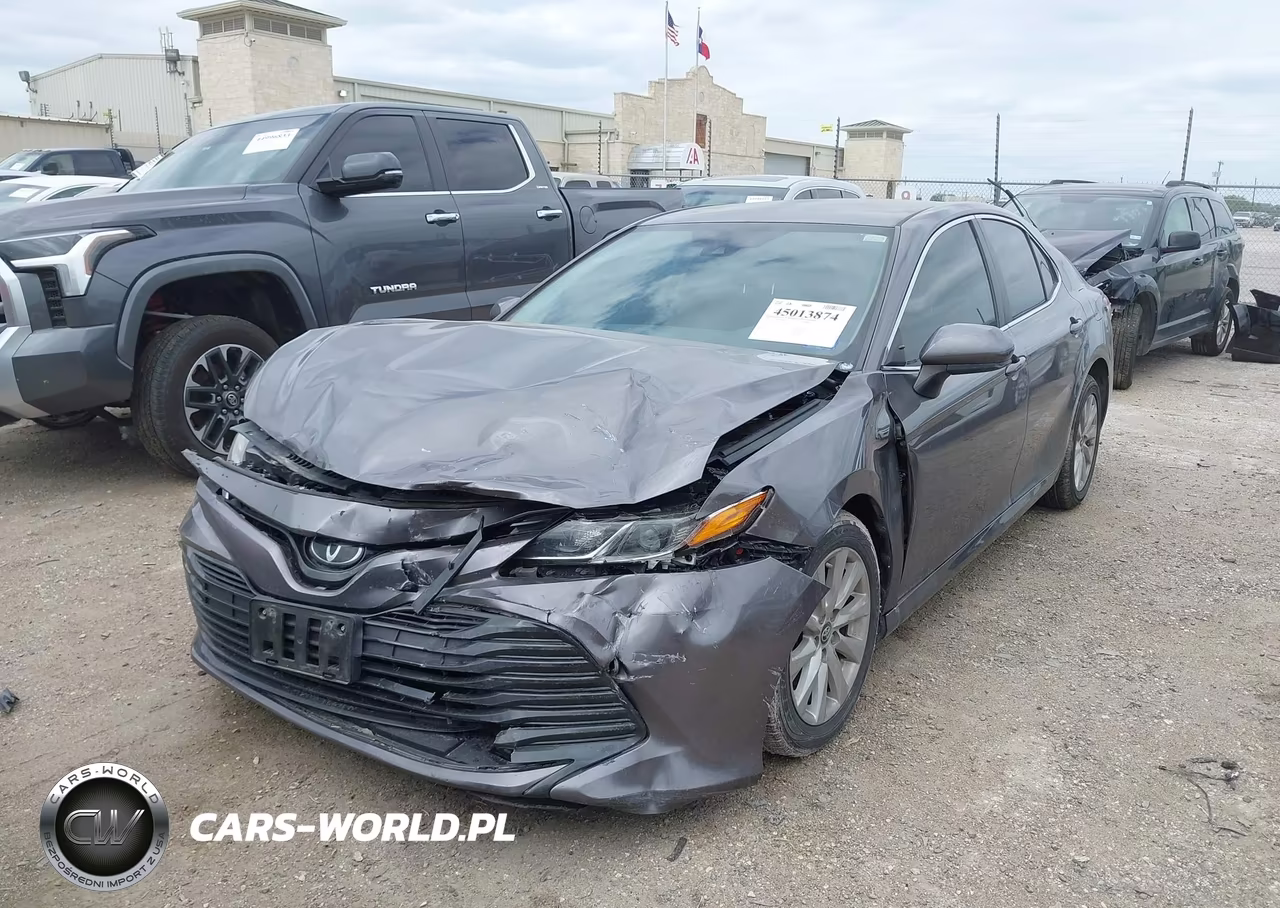 2019 Toyota Camry Le VIN:4T1B11HKXKU679347 - 6
