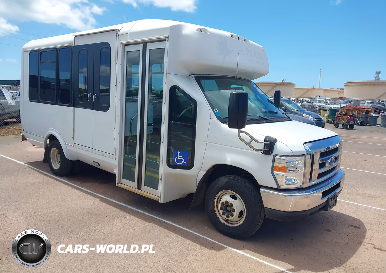 2018 Ford E-350 Cutaway