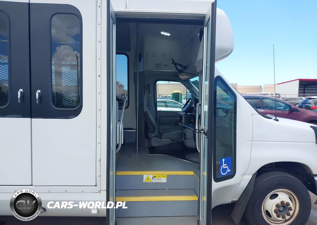 2018 Ford E-350 Cutaway VIN:1FDEE3FS5JDC04171 - 7