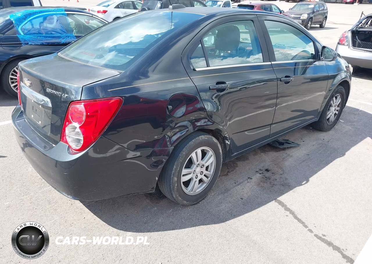 2015 Chevrolet Sonic Lt Auto VIN:1G1JC5SG2F4141830 - 4
