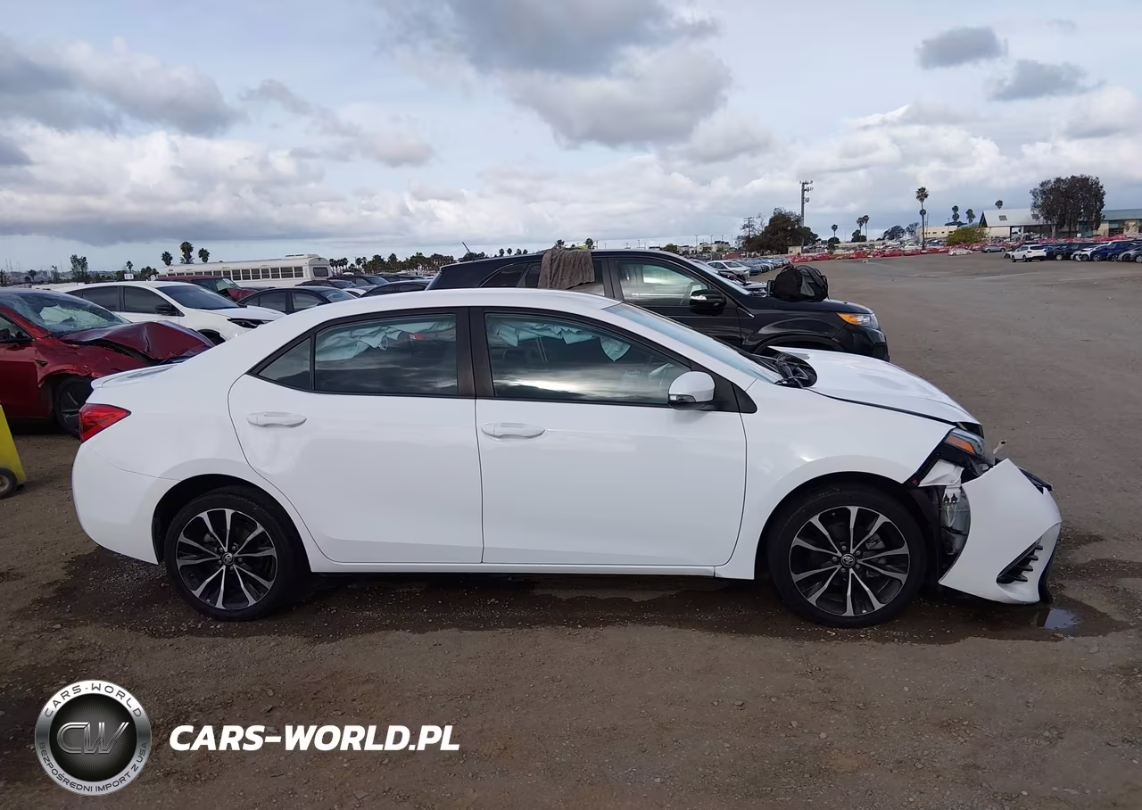 2018 Toyota Corolla Se VIN:5YFBURHEXJP768190 - 13