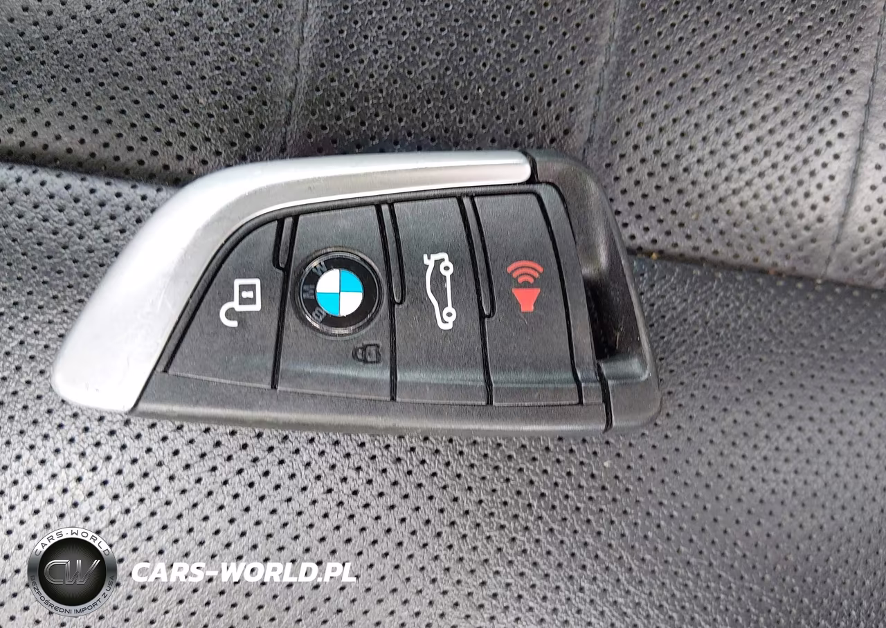 2019 BMW X3 xDrive30I VIN:5UXTR9C50KLP82993 - 11