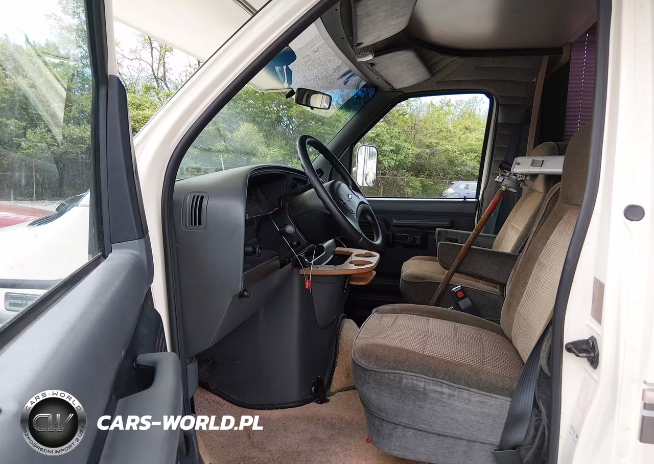 1992 Ford Econoline E350 Cutaway Van VIN:1FDKE30G0NHA21878 - 5