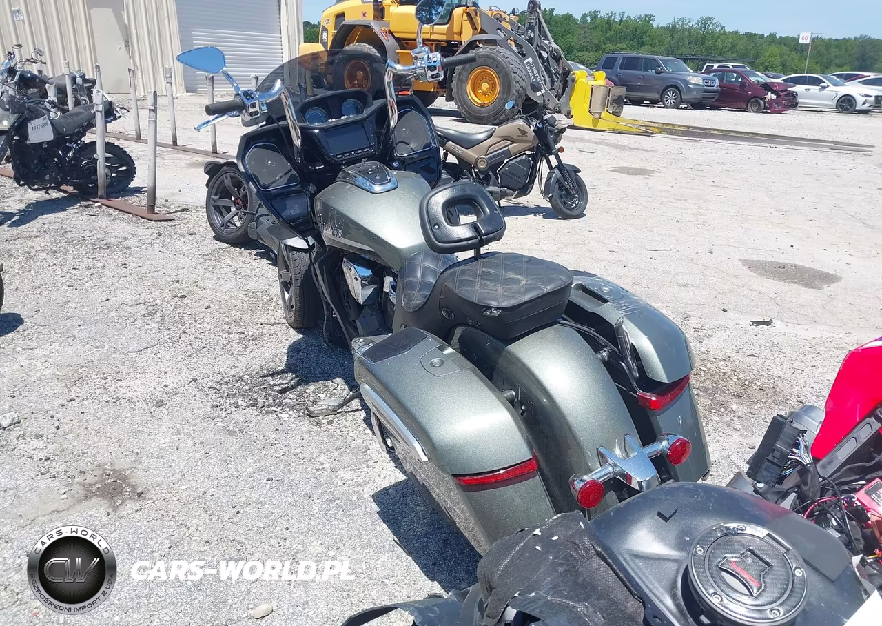 2022 Indian Motorcycle Co. Pursuit Limited With Premium Package VIN:56KLDHRR7N3406844 - 3