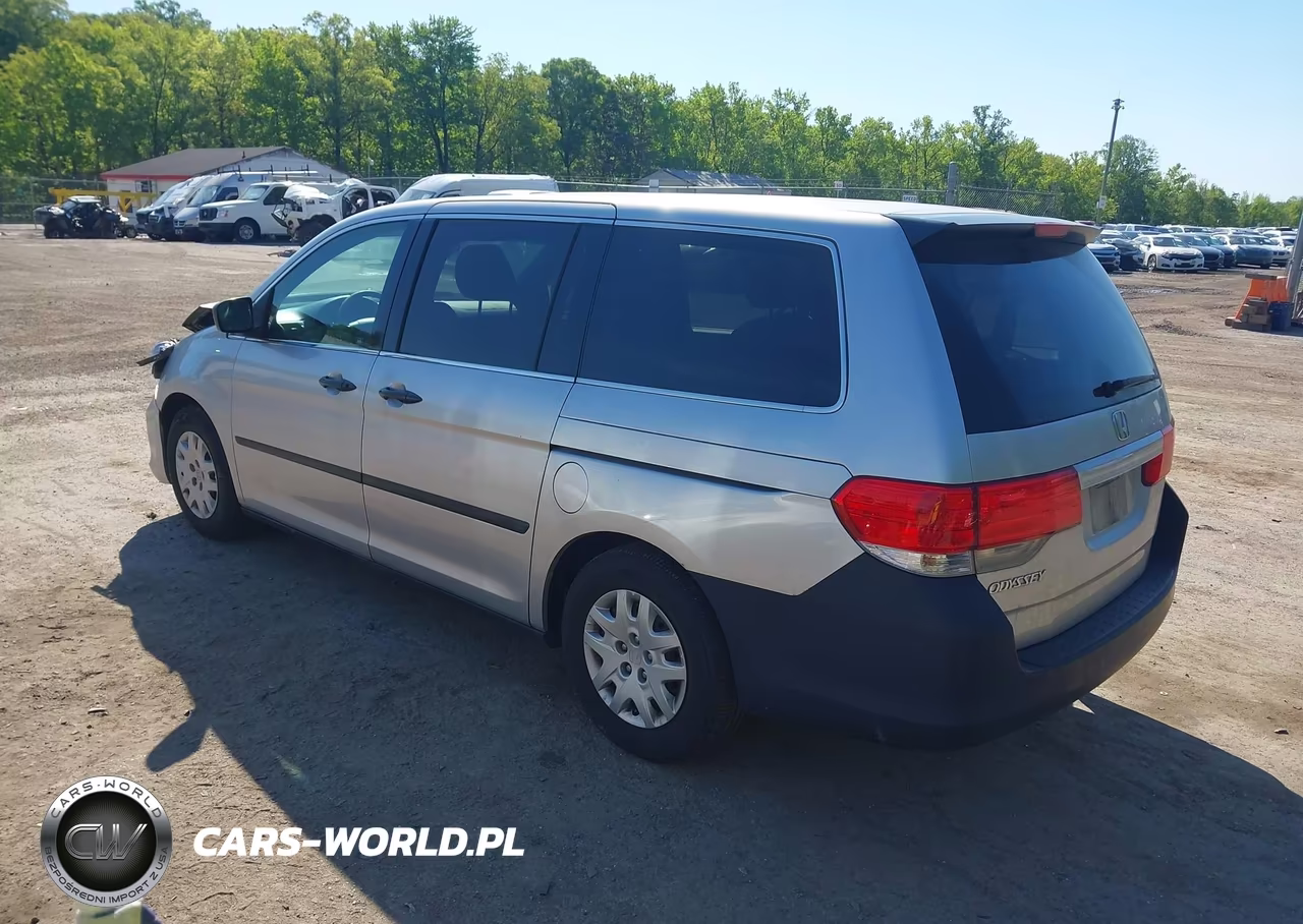 2010 Honda Odyssey Lx VIN:5FNRL3H25AB069145 - 3
