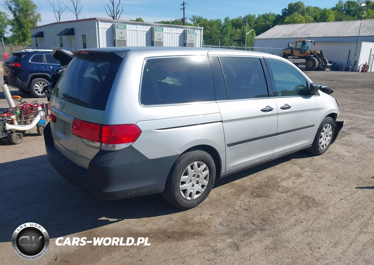 2010 Honda Odyssey Lx VIN:5FNRL3H25AB069145 - 4