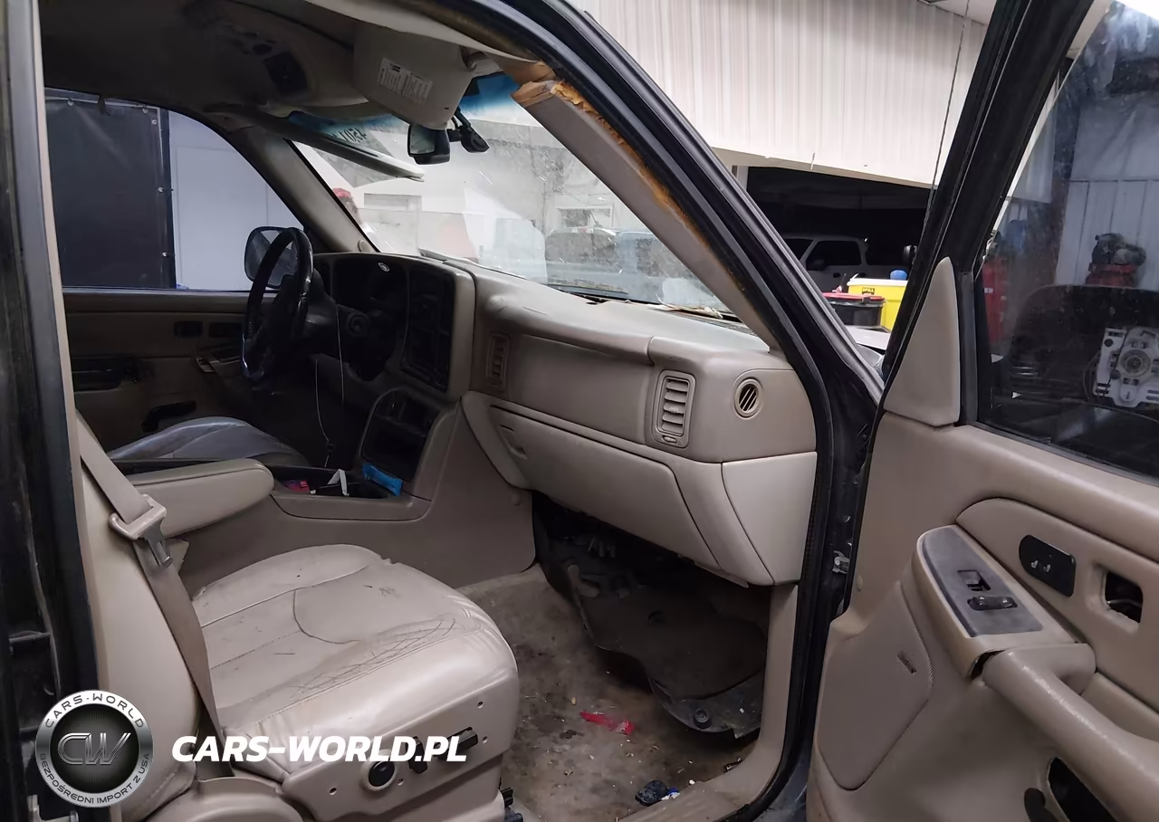 2005 Chevrolet Tahoe Lt VIN:1GNEC13T65R241001 - 5