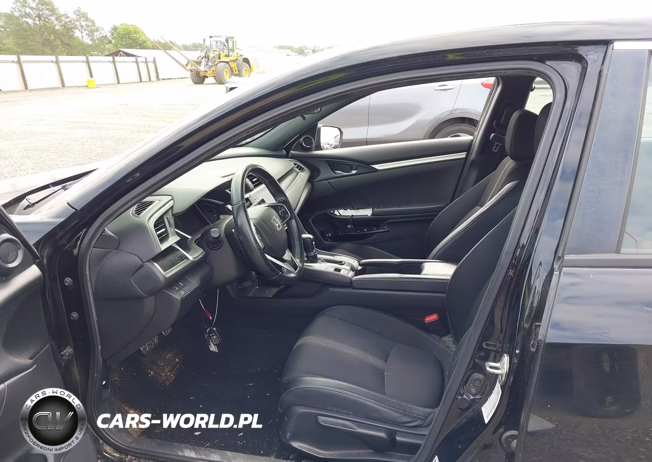 2019 Honda Civic Sport VIN:19XFC2F82KE044215 - 5