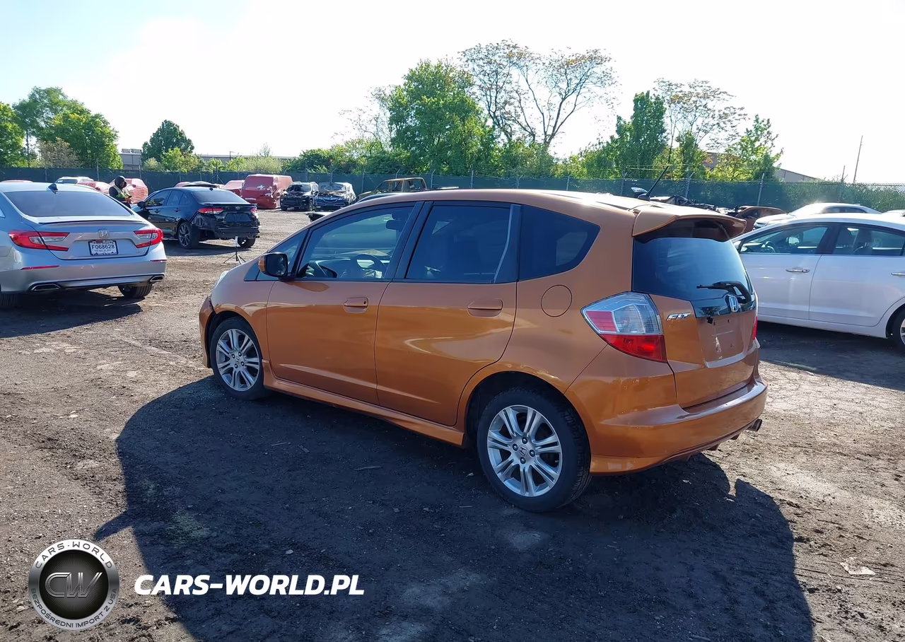 2009 Honda Fit Sport VIN:JHMGE88489S025377 - 3