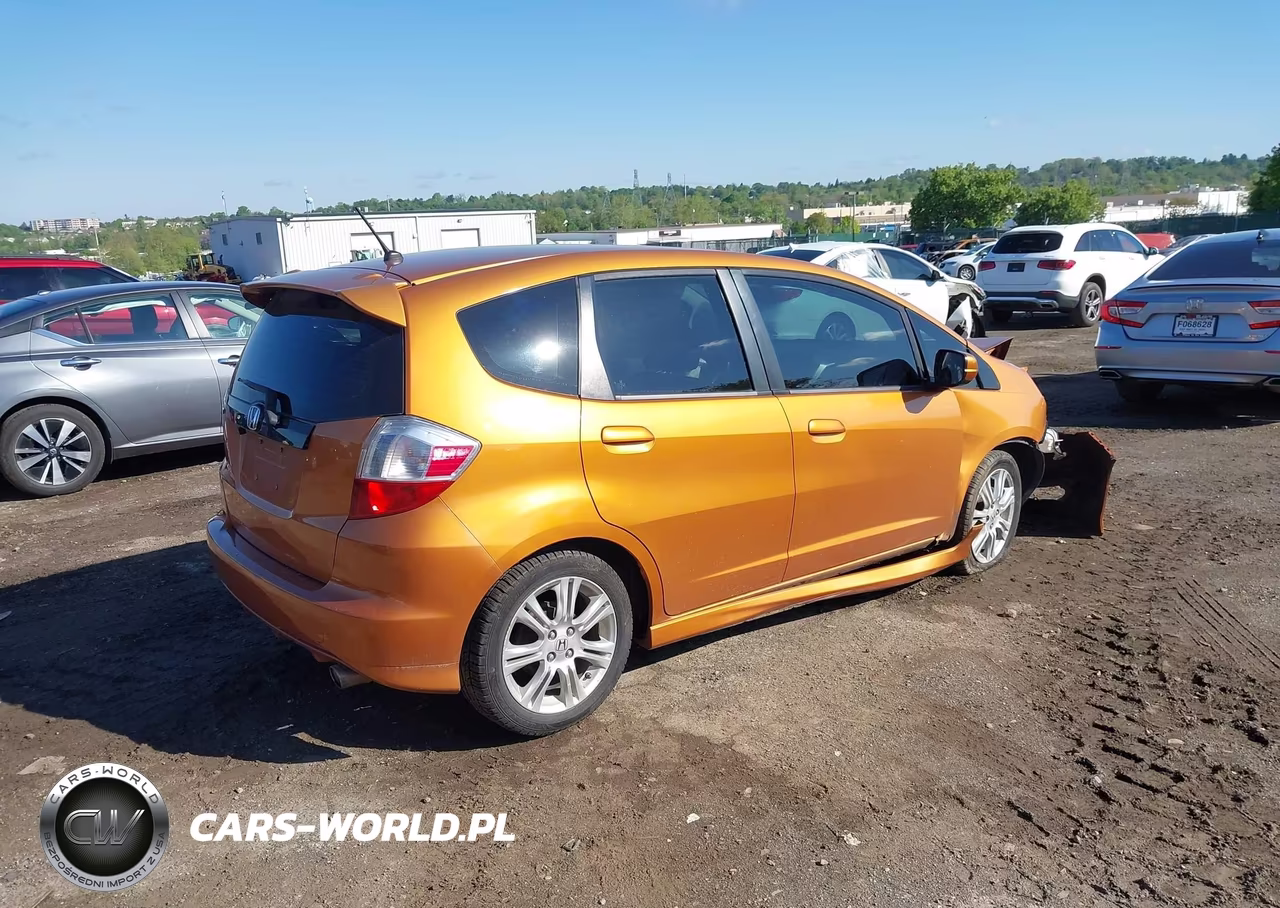 2009 Honda Fit Sport VIN:JHMGE88489S025377 - 4