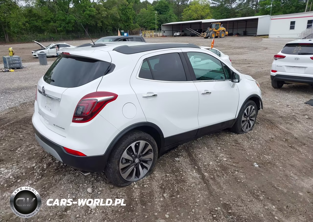 2018 Buick Encore Essence VIN:KL4CJCSBXJB527117 - 4