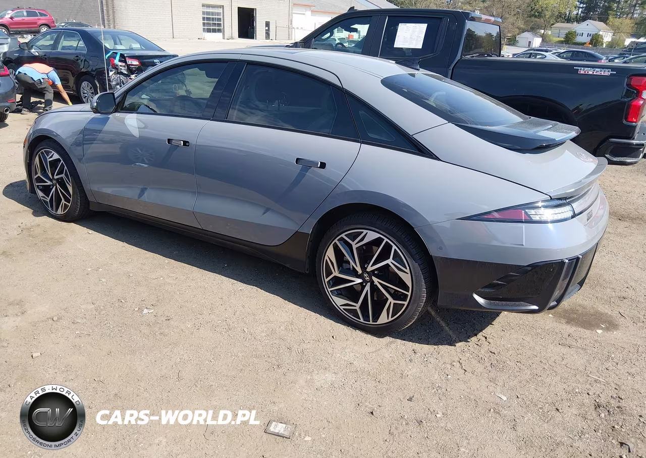 2025 Hyundai Ioniq 6 Limited VIN:KMHM54AC5SA089897 - 3