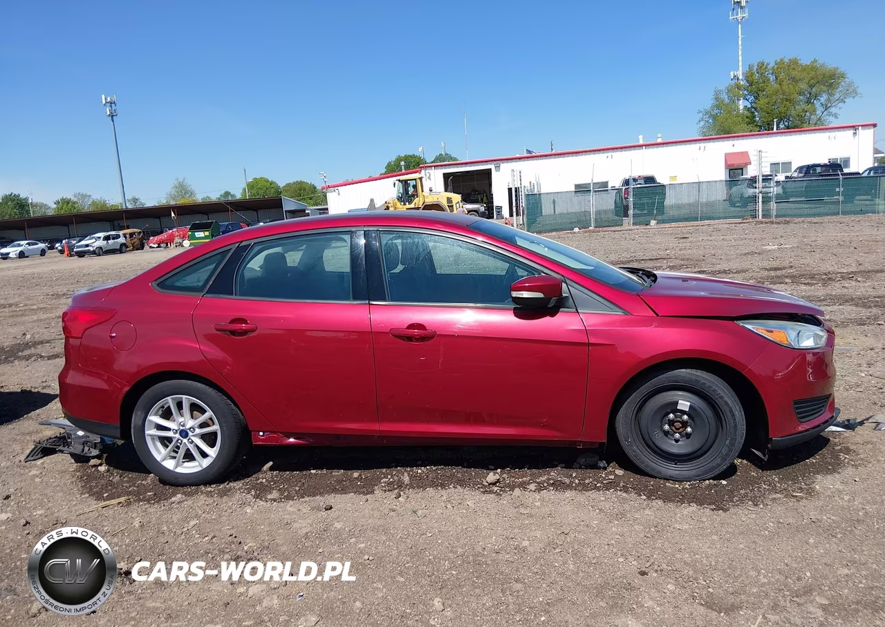 2015 Ford Focus Se VIN:1FADP3F22FL254524 - 13