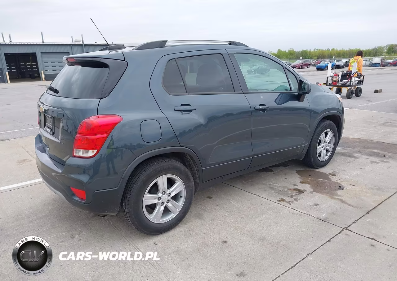 2021 Chevrolet Trax Fwd Lt VIN:KL7CJLSB4MB313991 - 4