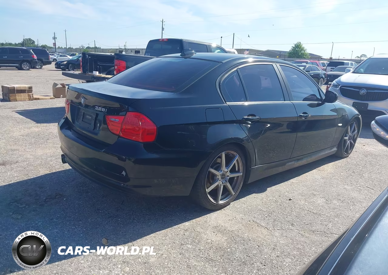 2011 BMW 328I VIN:WBAPH5G53BNM71617 - 4