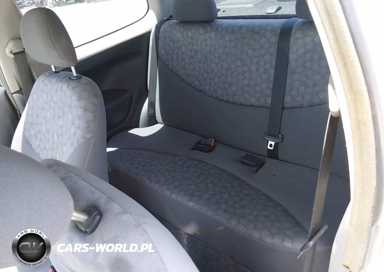 2000 Toyota Echo VIN:JTDAT1239Y0057141 - 8