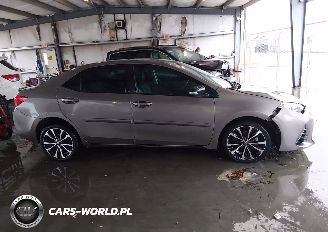 2017 Toyota Corolla Se VIN:5YFBURHE6HP728716 - 13