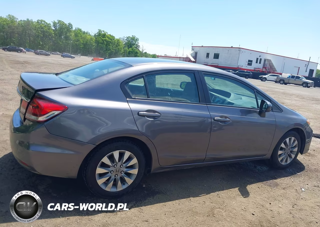 2015 HONDA CIVIC LX VIN:19XFB2F55FE233052 - 13