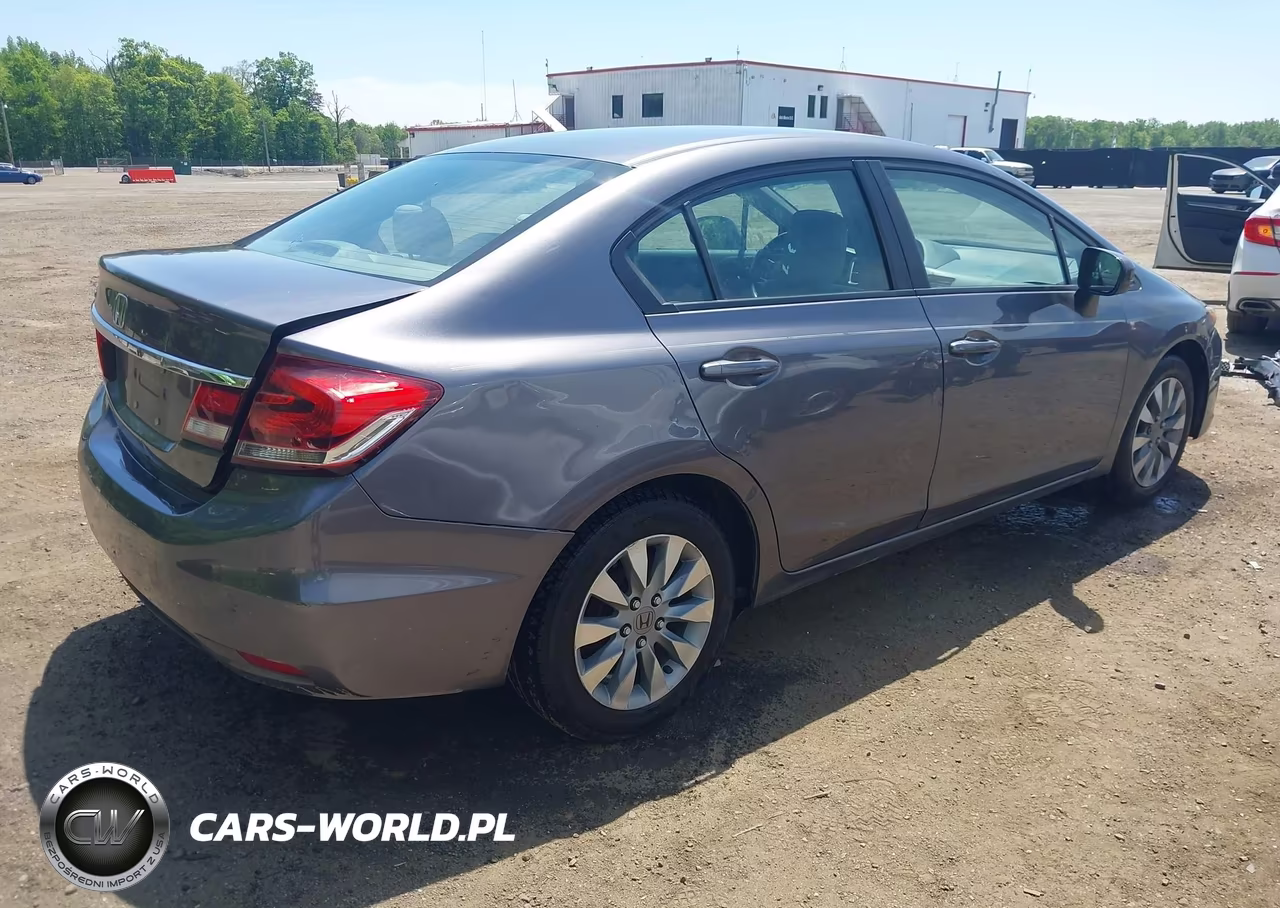 2015 HONDA CIVIC LX VIN:19XFB2F55FE233052 - 4