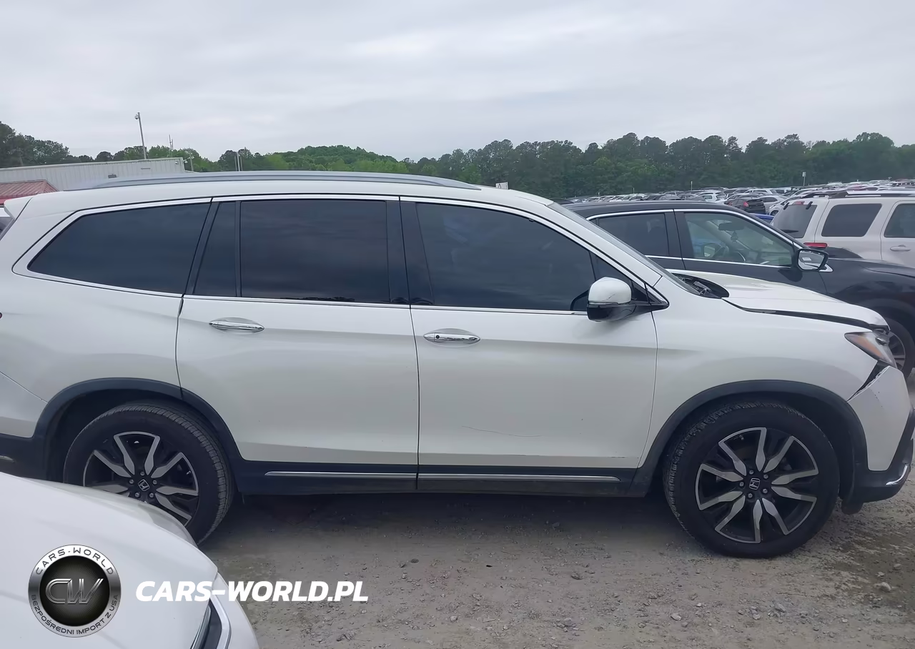 2019 Honda Pilot Touring VIN:5FNYF5H90KB018150 - 13