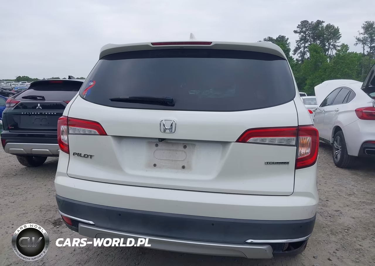 2019 Honda Pilot Touring VIN:5FNYF5H90KB018150 - 16