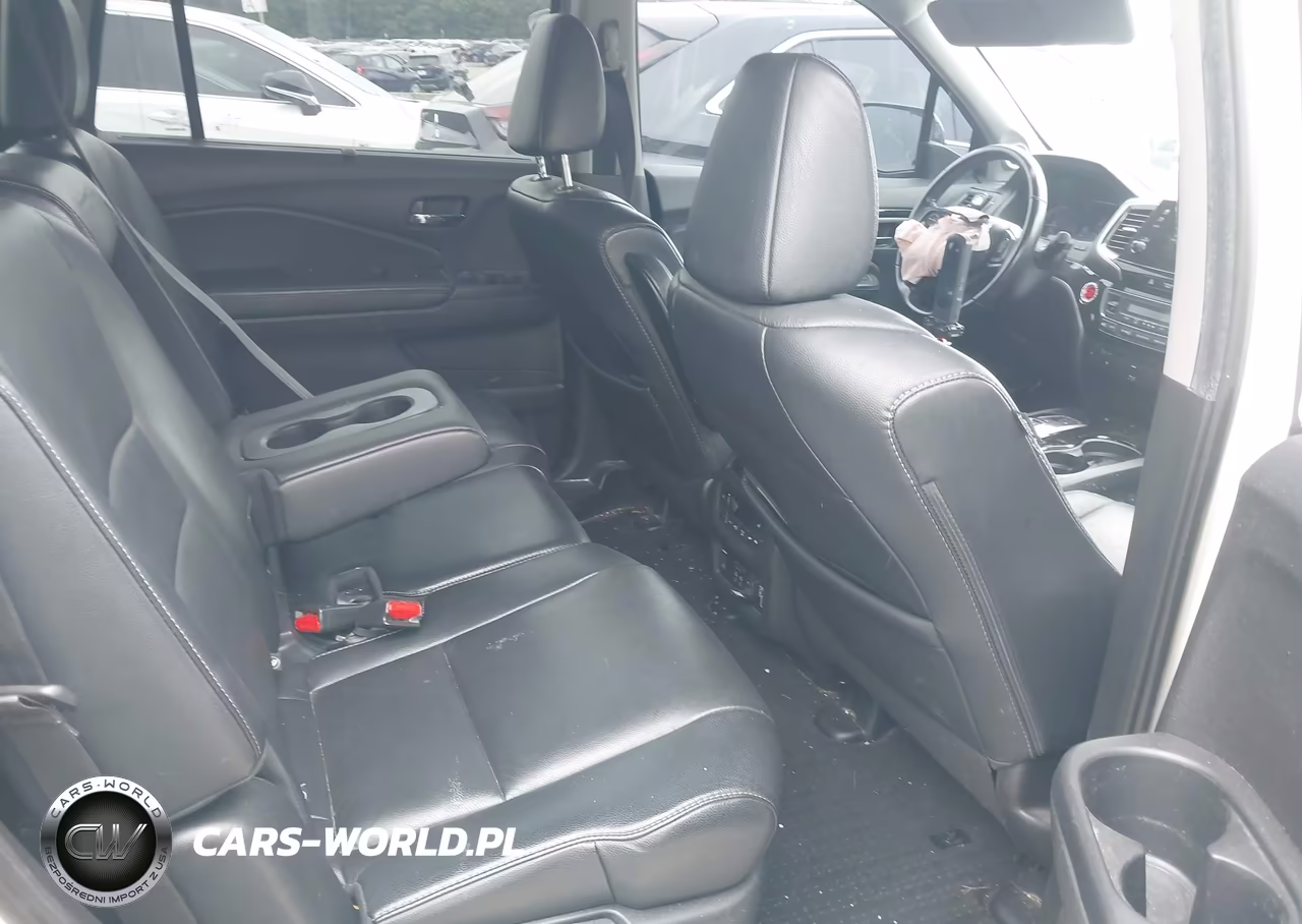 2019 Honda Pilot Touring VIN:5FNYF5H90KB018150 - 8