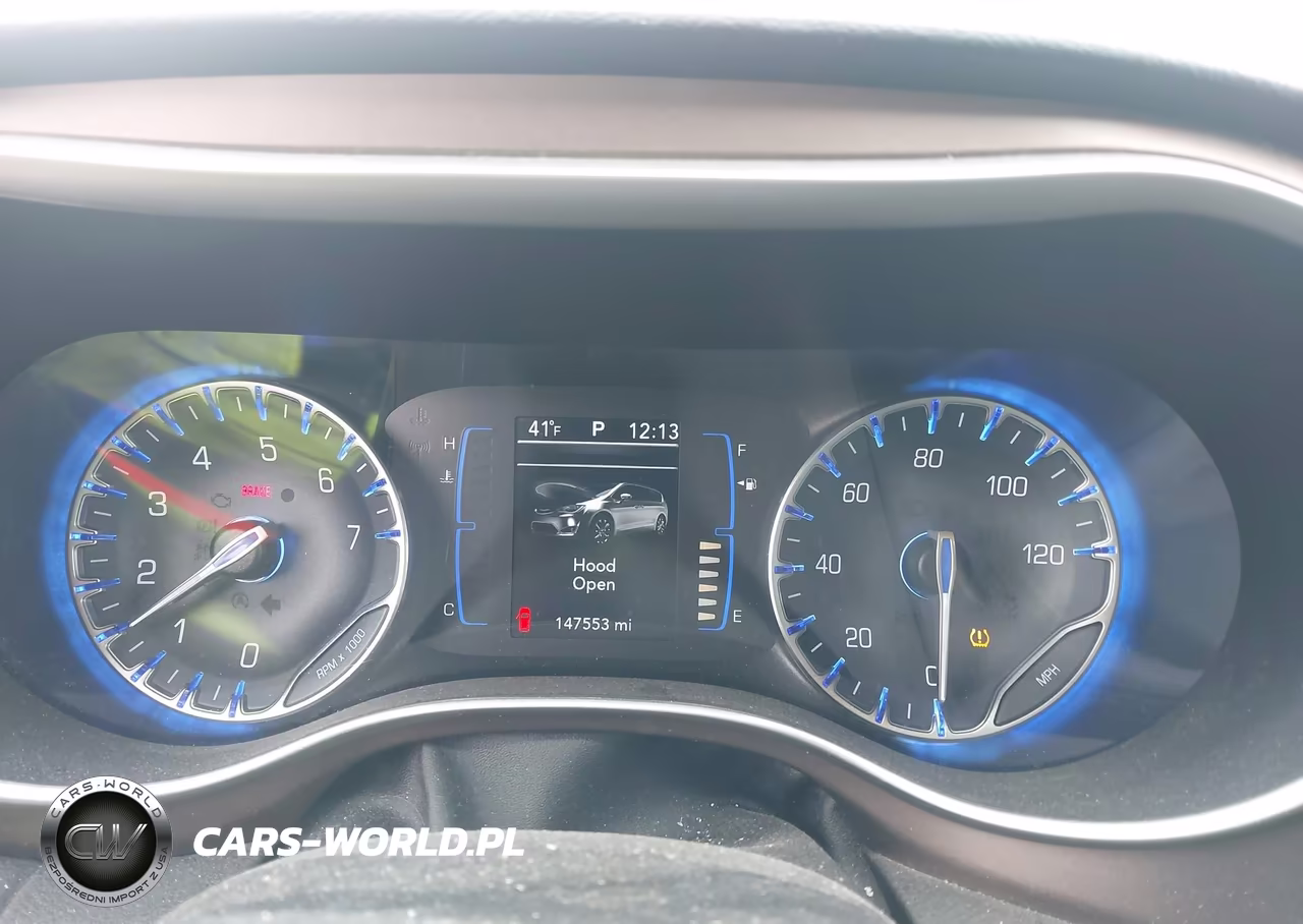 2018 Chrysler Pacifica Touring Plus VIN:2C4RC1FGXJR212226 - 7