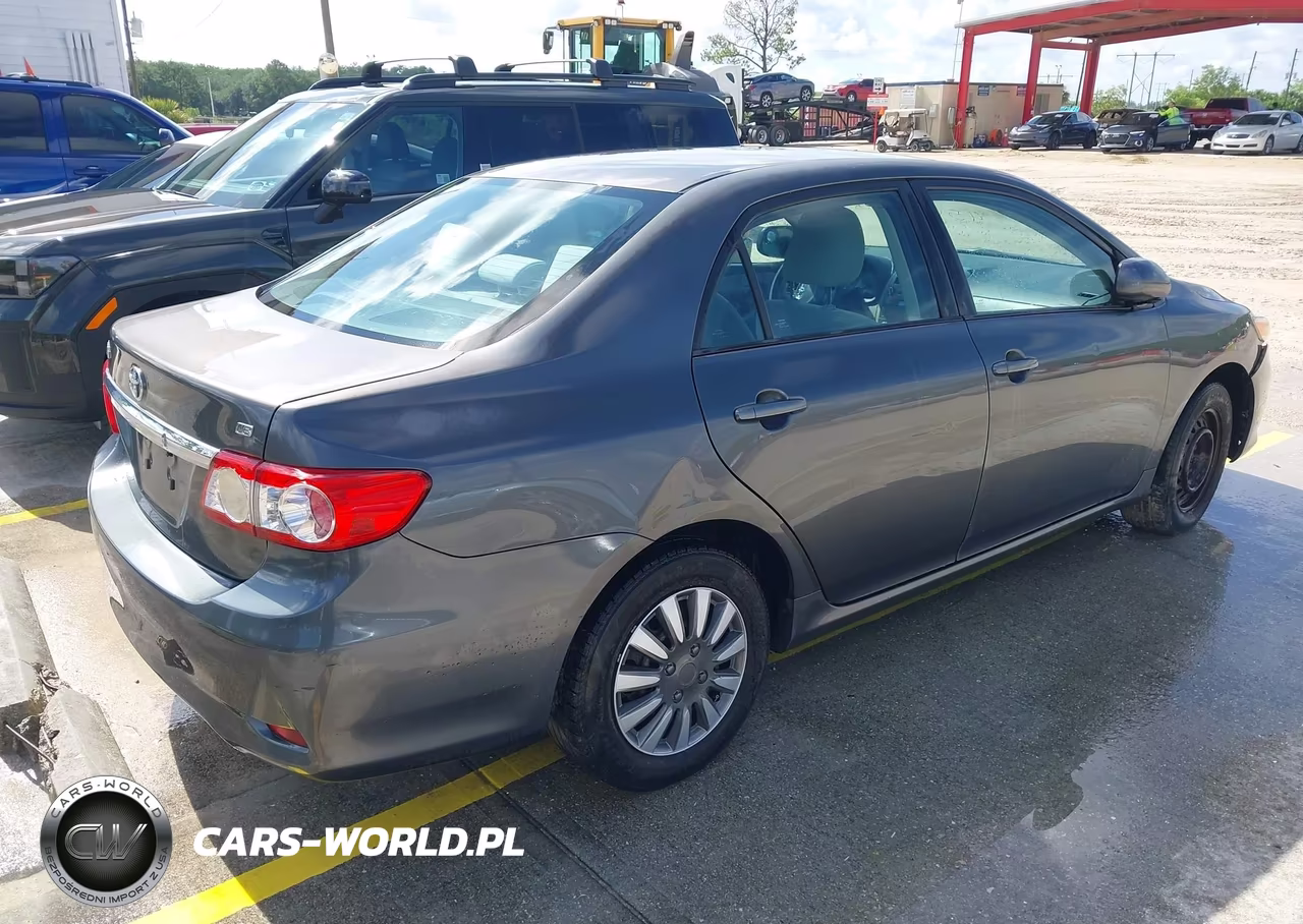 2011 Toyota Corolla Le VIN:2T1BU4EE4BC740751 - 4