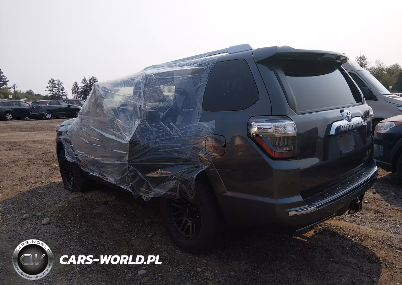 2021 Toyota 4Runner Limited VIN:JTEKU5JR8M5878304 - 3