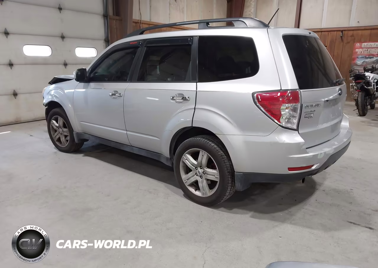 2010 Subaru Forester 2.5X Premium VIN:JF2SH6CC0AH795968 - 3