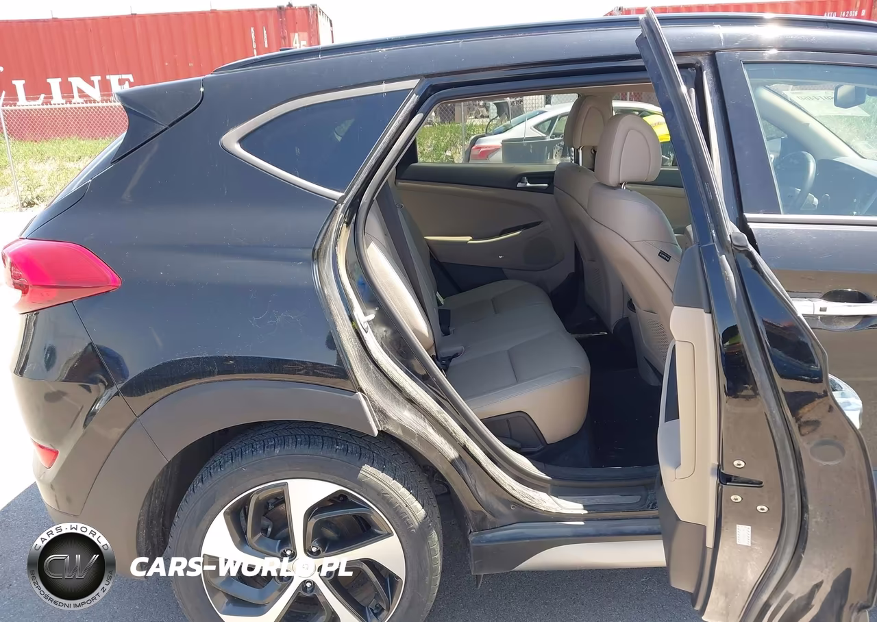 2017 Hyundai Tucson Limited VIN:KM8J3CA26HU275885 - 8