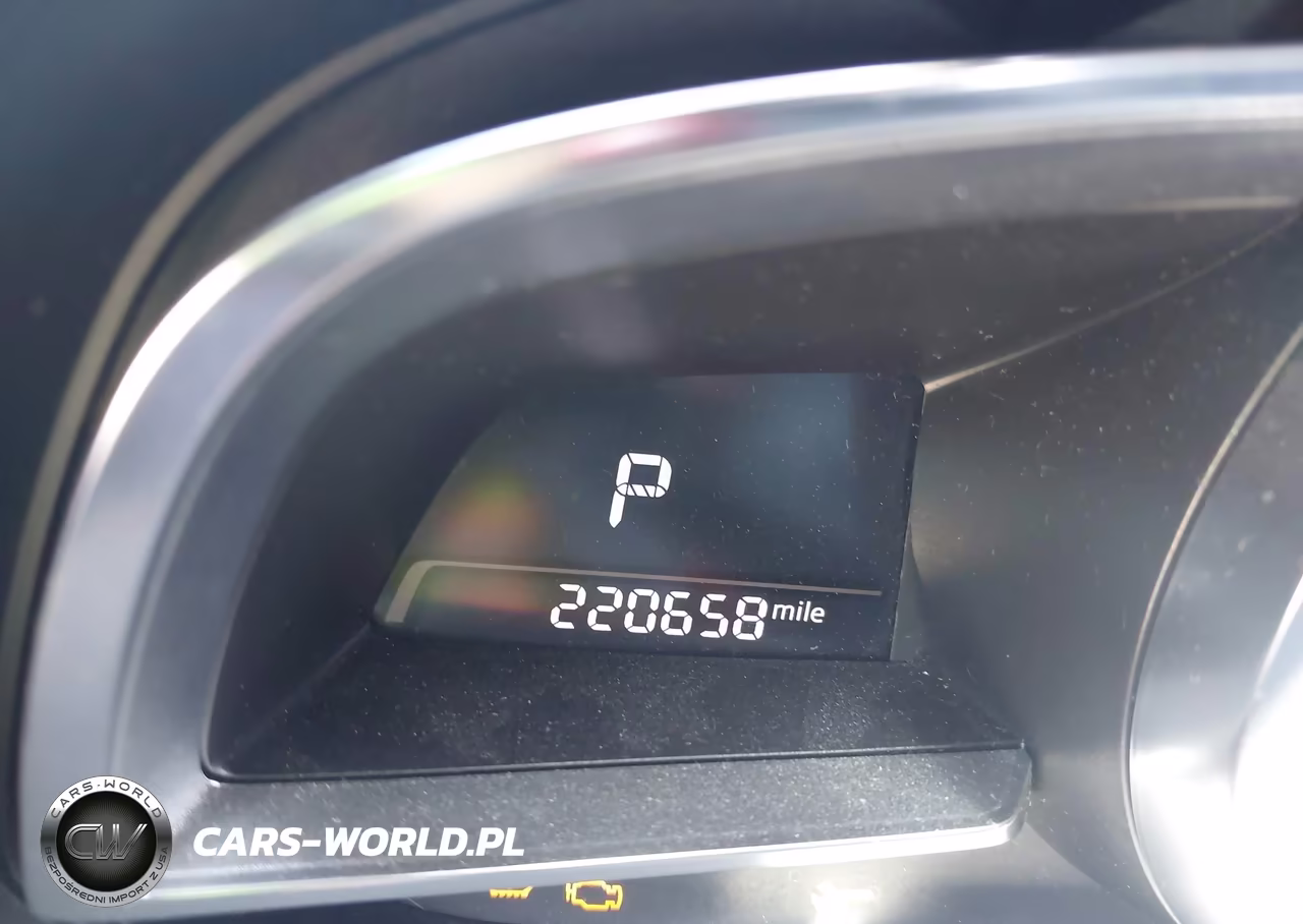 2014 Mazda Mazda3 S Grand Touring VIN:JM1BM1M39E1212470 - 7