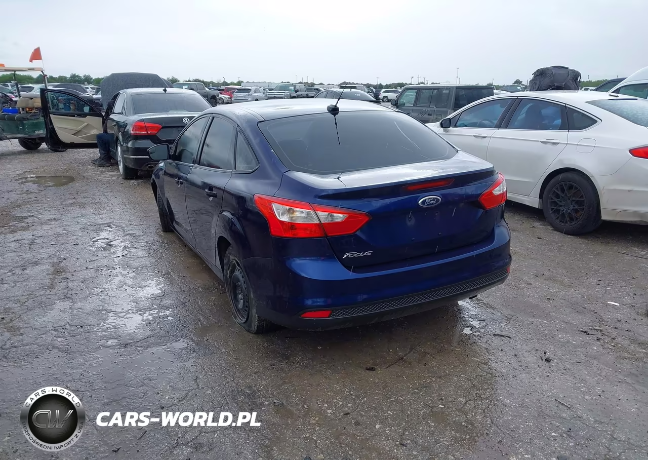 2012 Ford Focus S VIN:1FAHP3E28CL153602 - 14