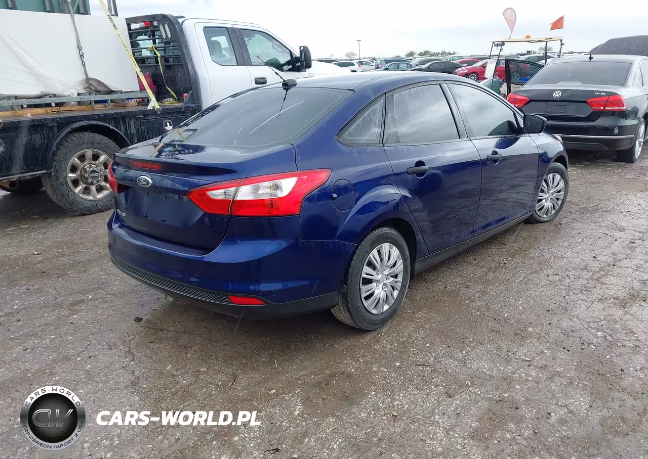 2012 Ford Focus S VIN:1FAHP3E28CL153602 - 15