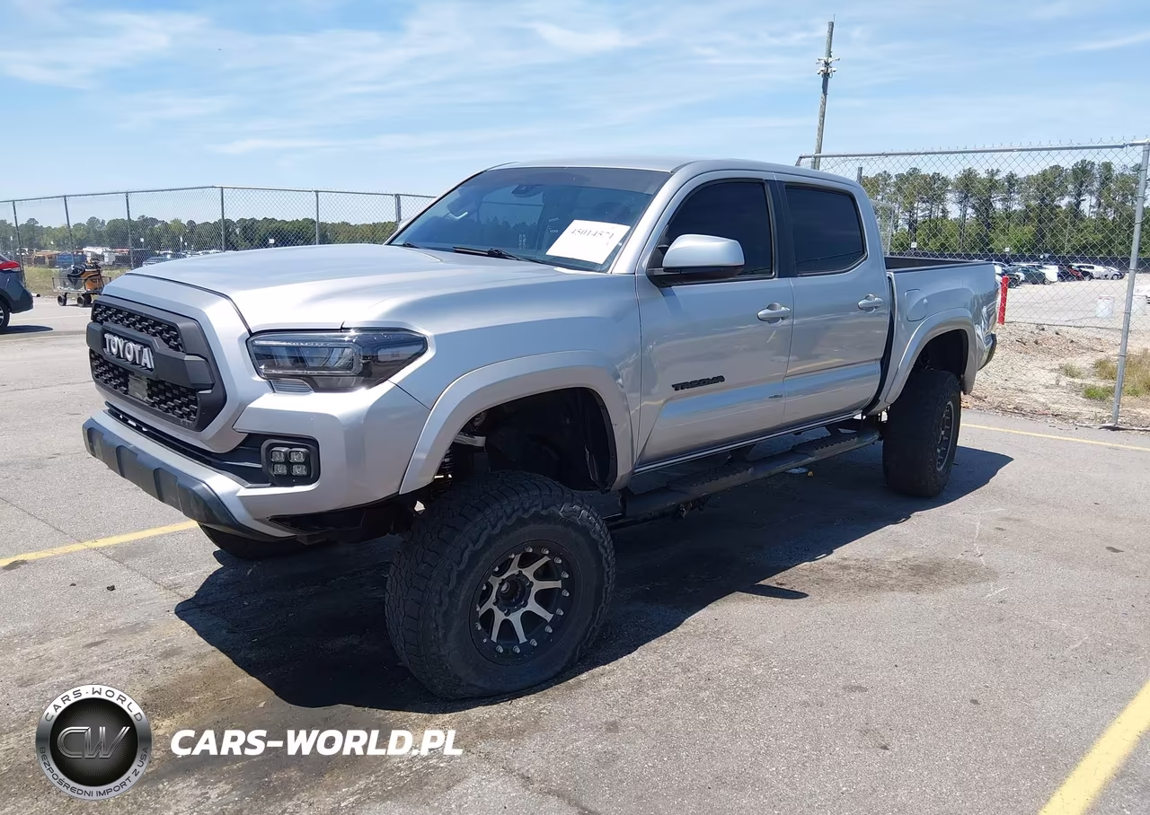 2018 Toyota Tacoma Sr5 V6 VIN:3TMAZ5CN3JM066992 - 2