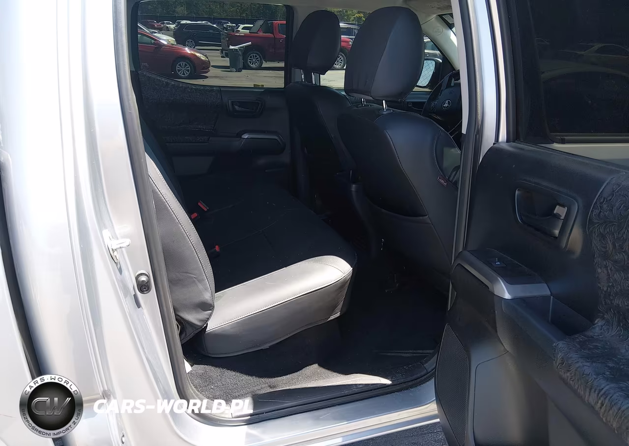 2018 Toyota Tacoma Sr5 V6 VIN:3TMAZ5CN3JM066992 - 8