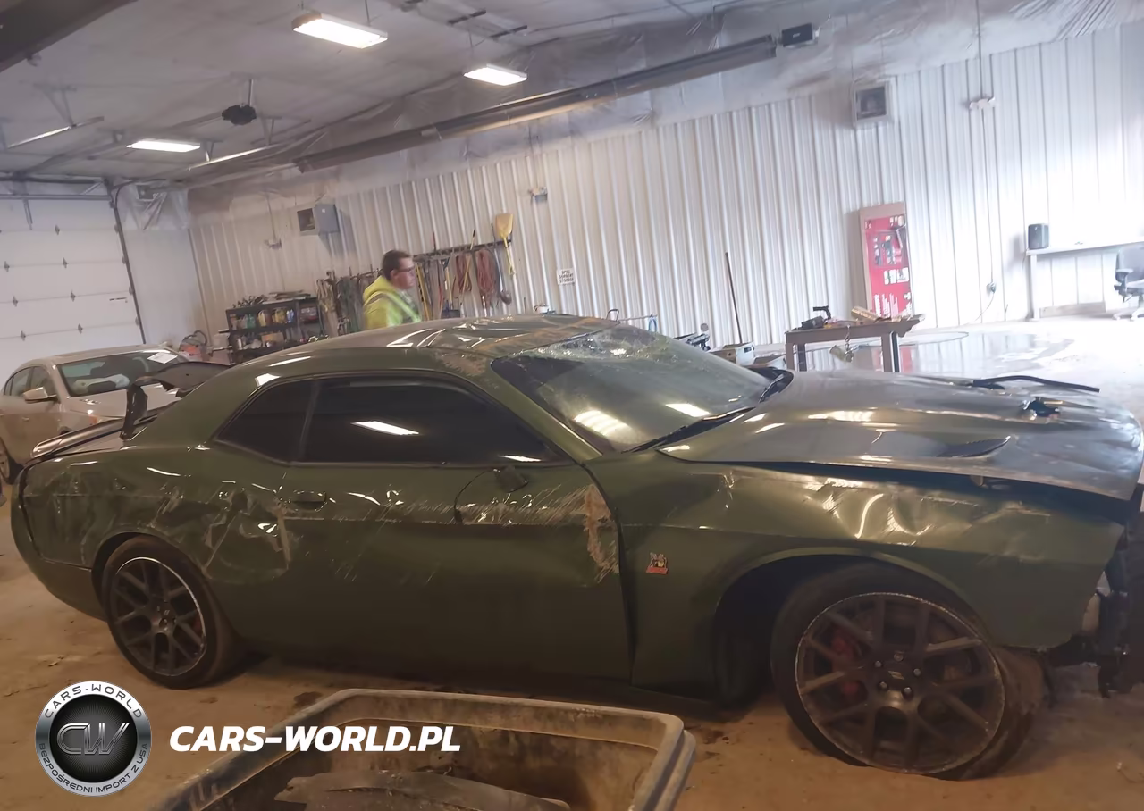 2019 Dodge Challenger R-T Scat Pack VIN:2C3CDZFJ4KH662527 - 13