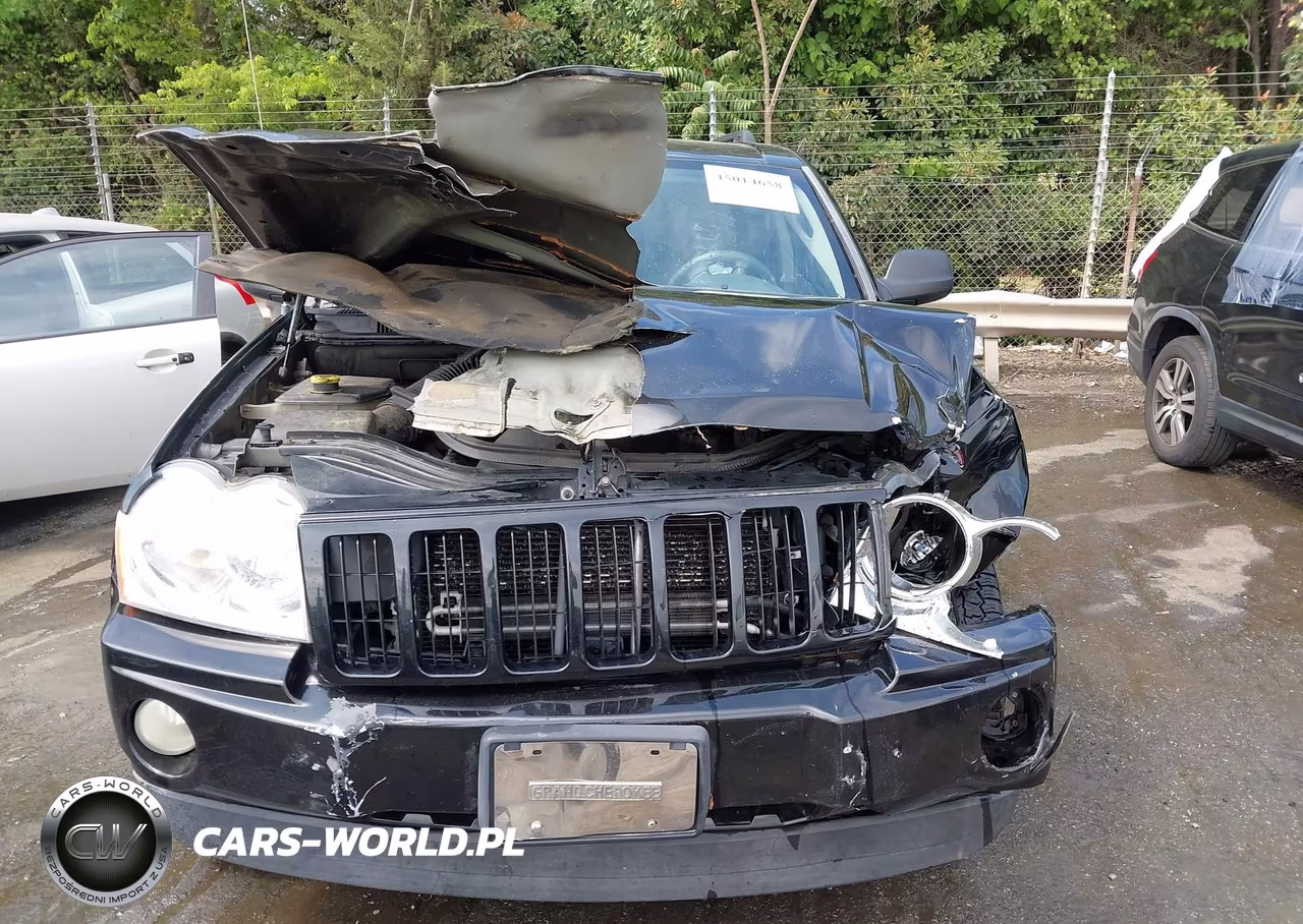 2007 Jeep Grand Cherokee Laredo VIN:1J8GR48K87C617729 - 12
