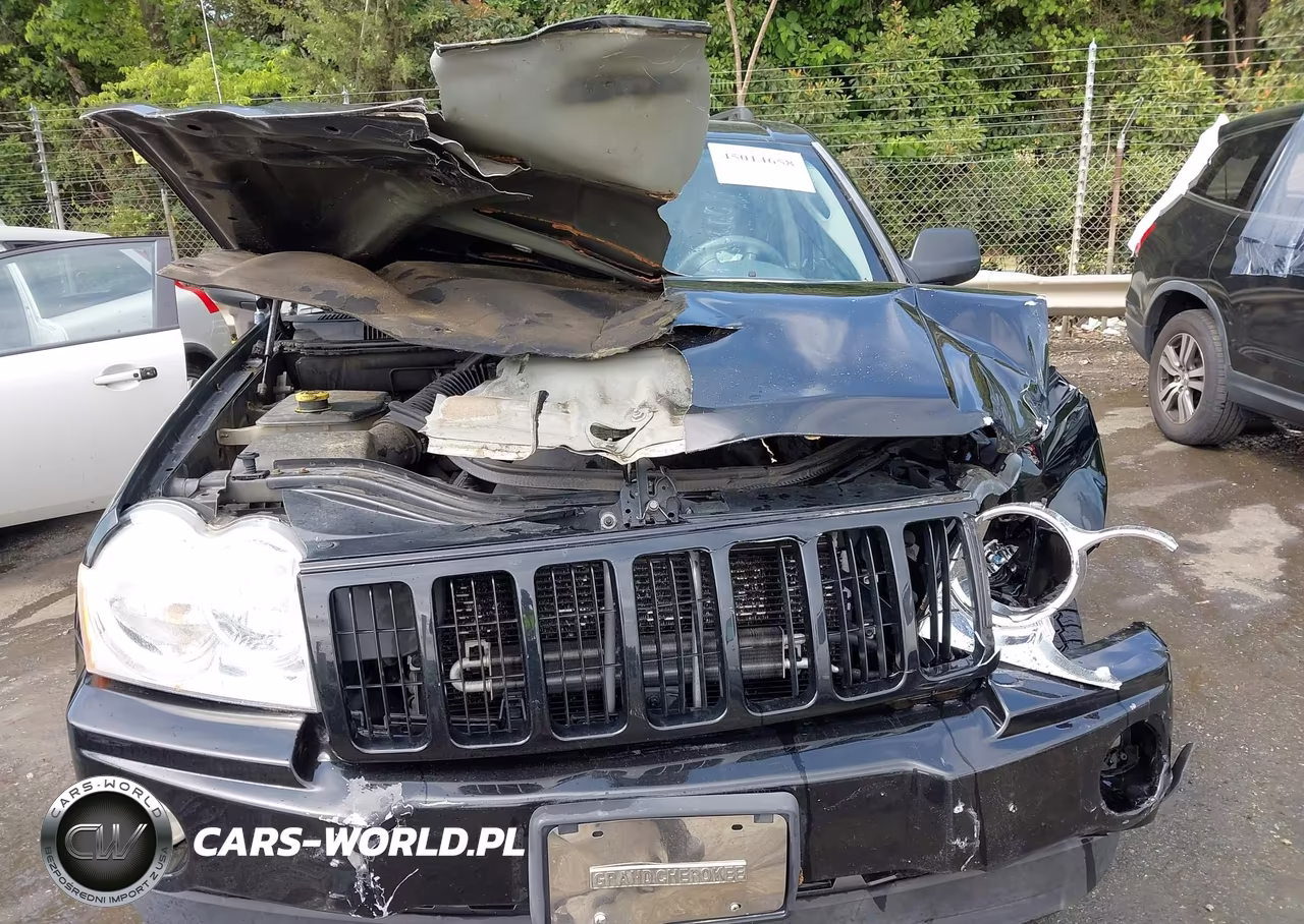 2007 Jeep Grand Cherokee Laredo VIN:1J8GR48K87C617729 - 6