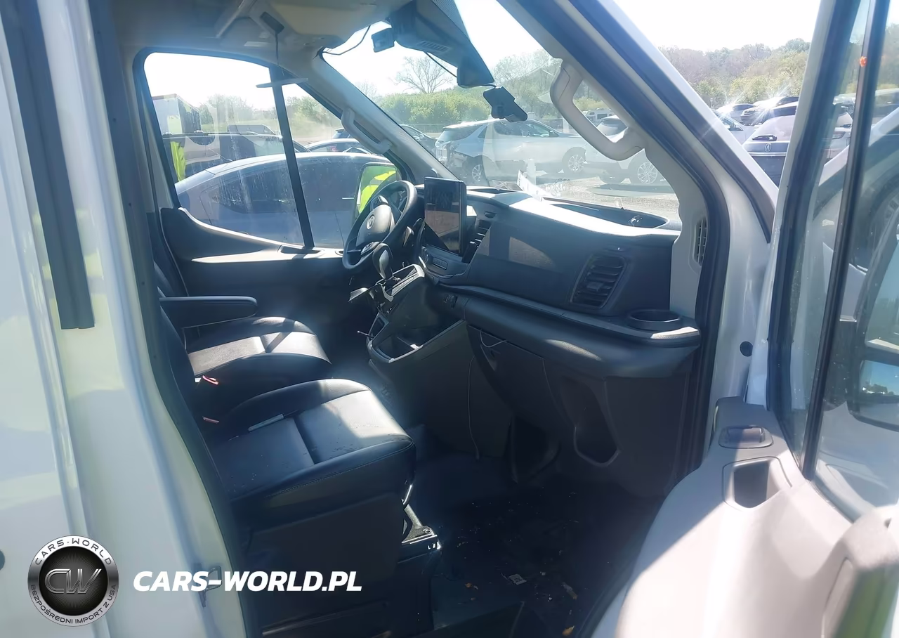 2024 Ford Transit-250 VIN:1FTBR1C80RKB34806 - 5
