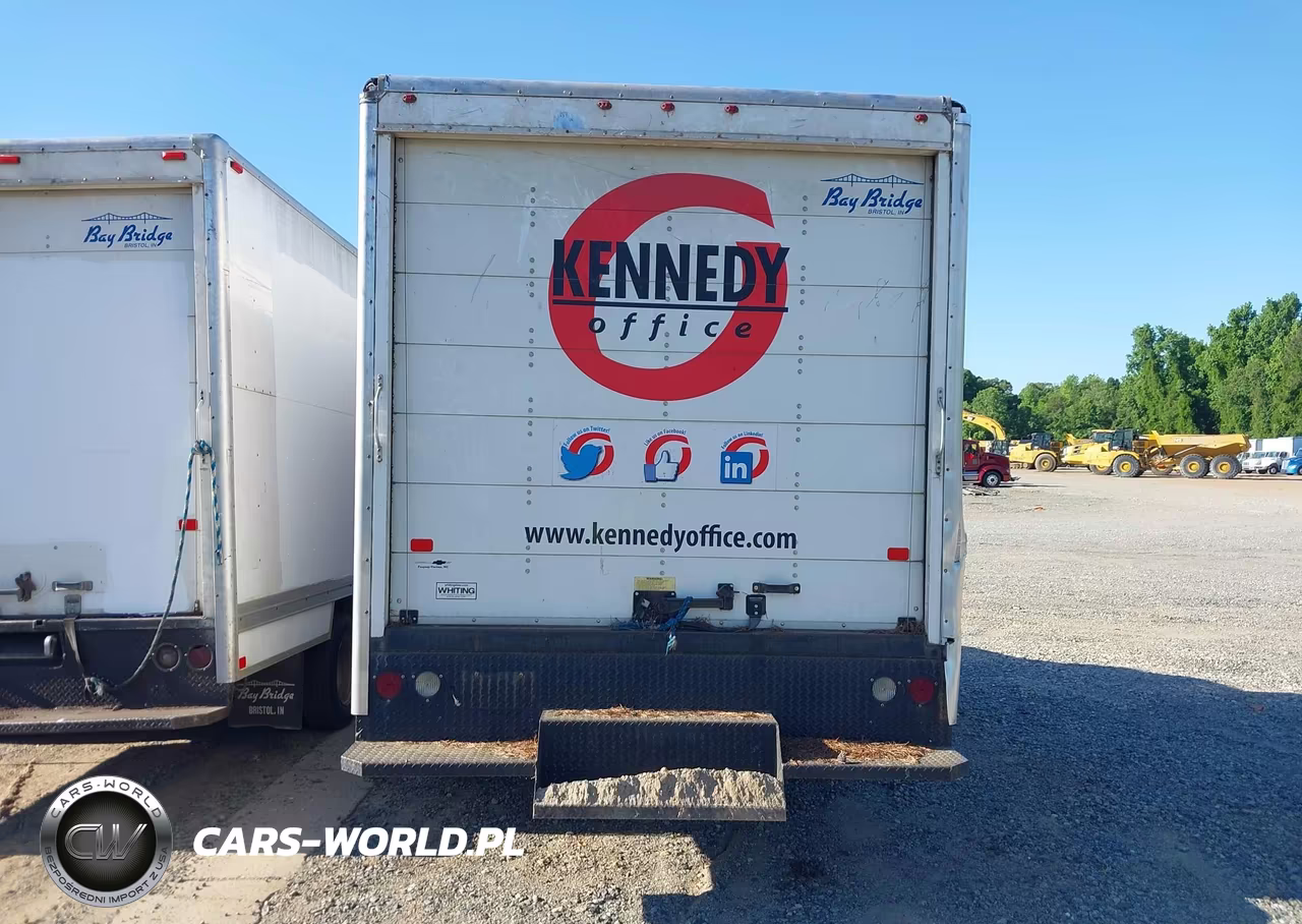 2017 Chevrolet Express Cutaway Work Van VIN:1GB3GRCG3H1101145 - 15