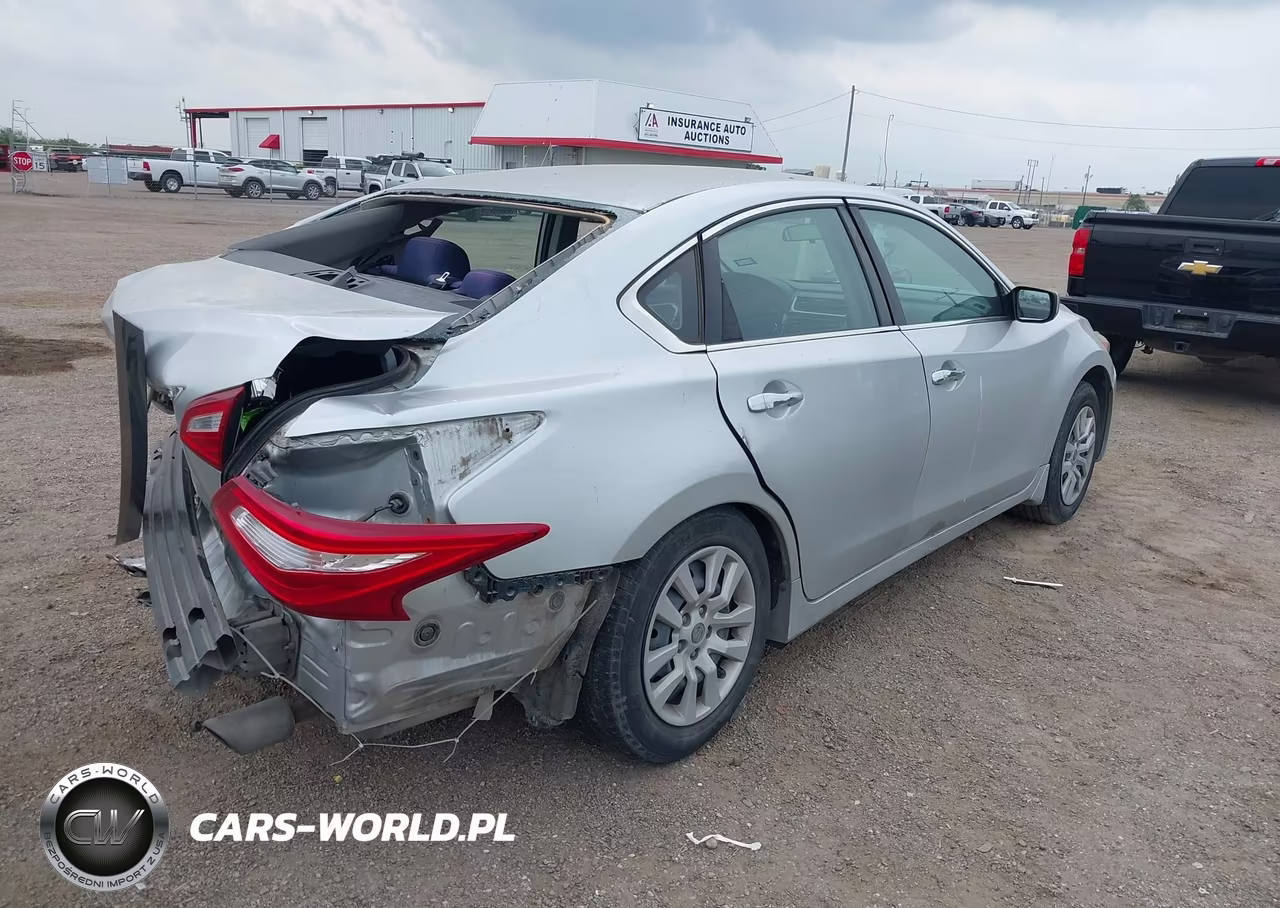 2017 Nissan Altima 2.5 S VIN:1N4AL3AP1HC497522 - 4