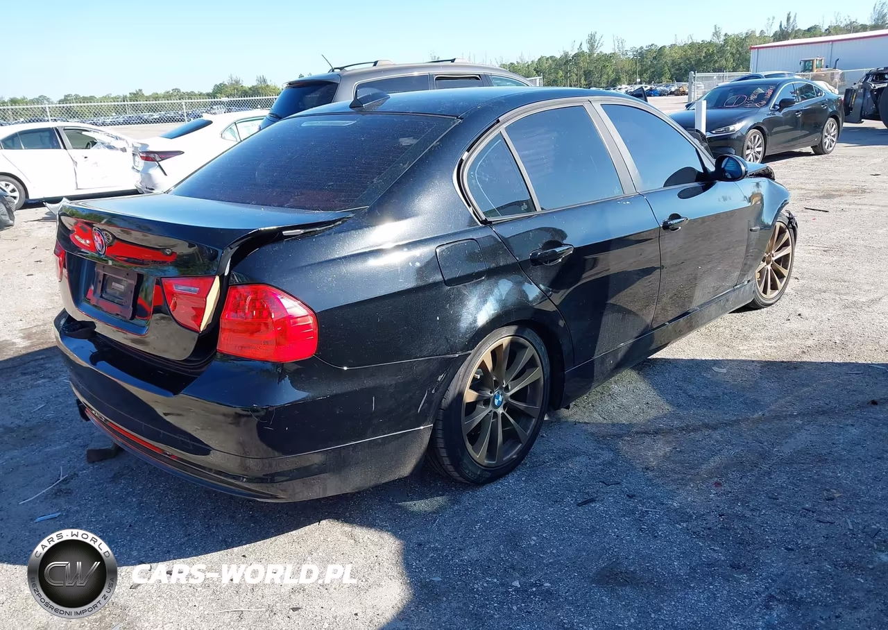 2010 BMW 328I VIN:WBAPH7G59ANM51351 - 4