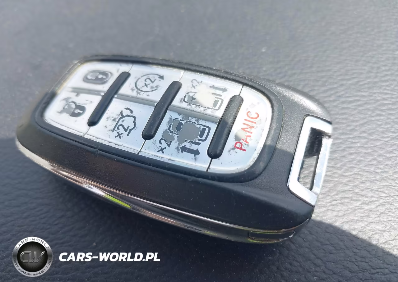 2019 Chrysler Pacifica Touring L VIN:2C4RC1BG1KR651550 - 11