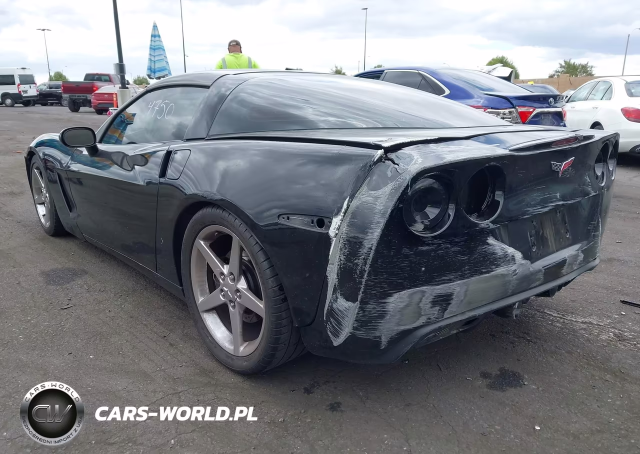 2013 Chevrolet Corvette VIN:1G1YF2DW2D5103823 - 3