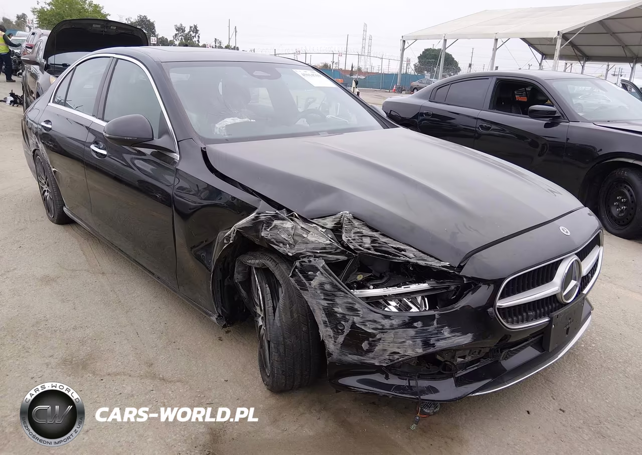 2024 Mercedes-Benz C 300